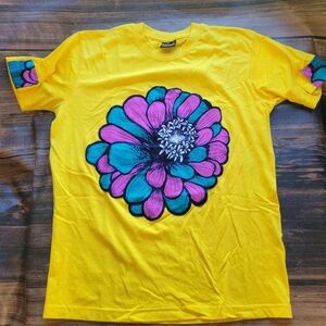 Super Unique appliquè Tee!